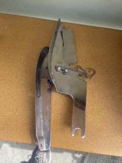 Harley Windshield Mounting Bracket