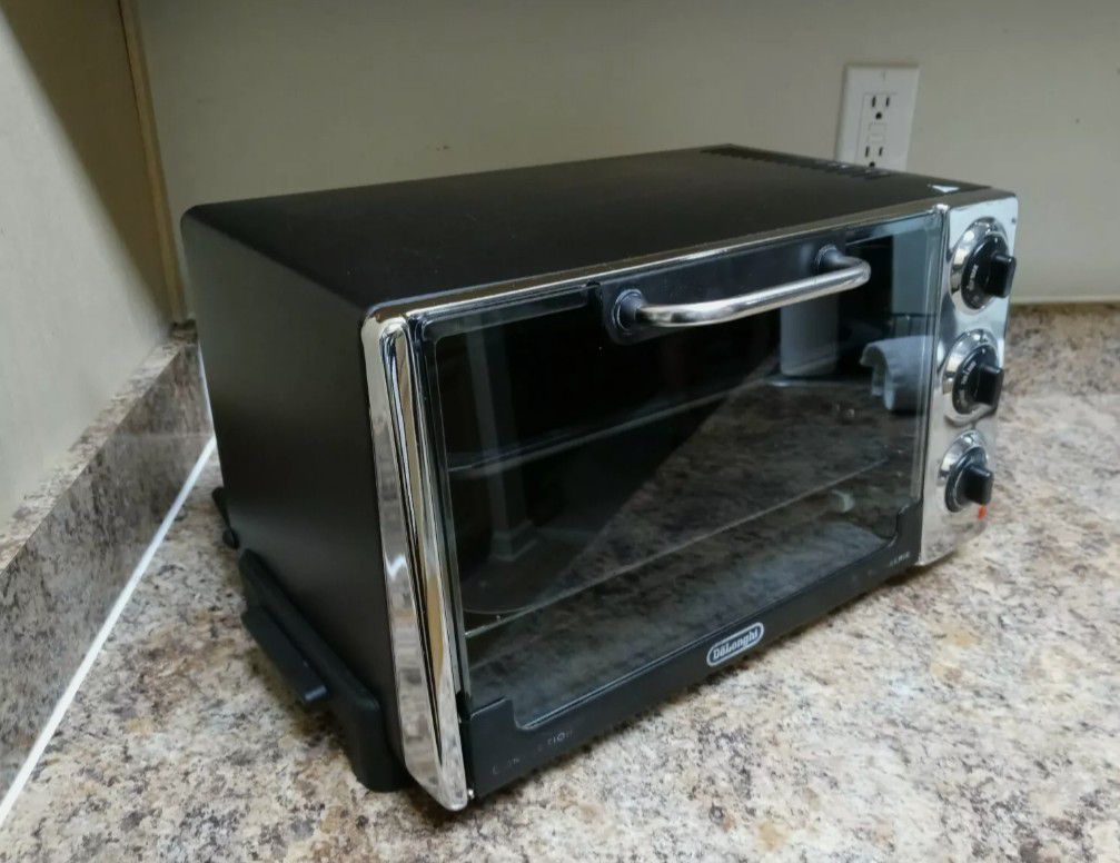 Toaster Oven - Wolf Gourmet Countertop Oven Elite for Sale in Burbank, CA -  OfferUp