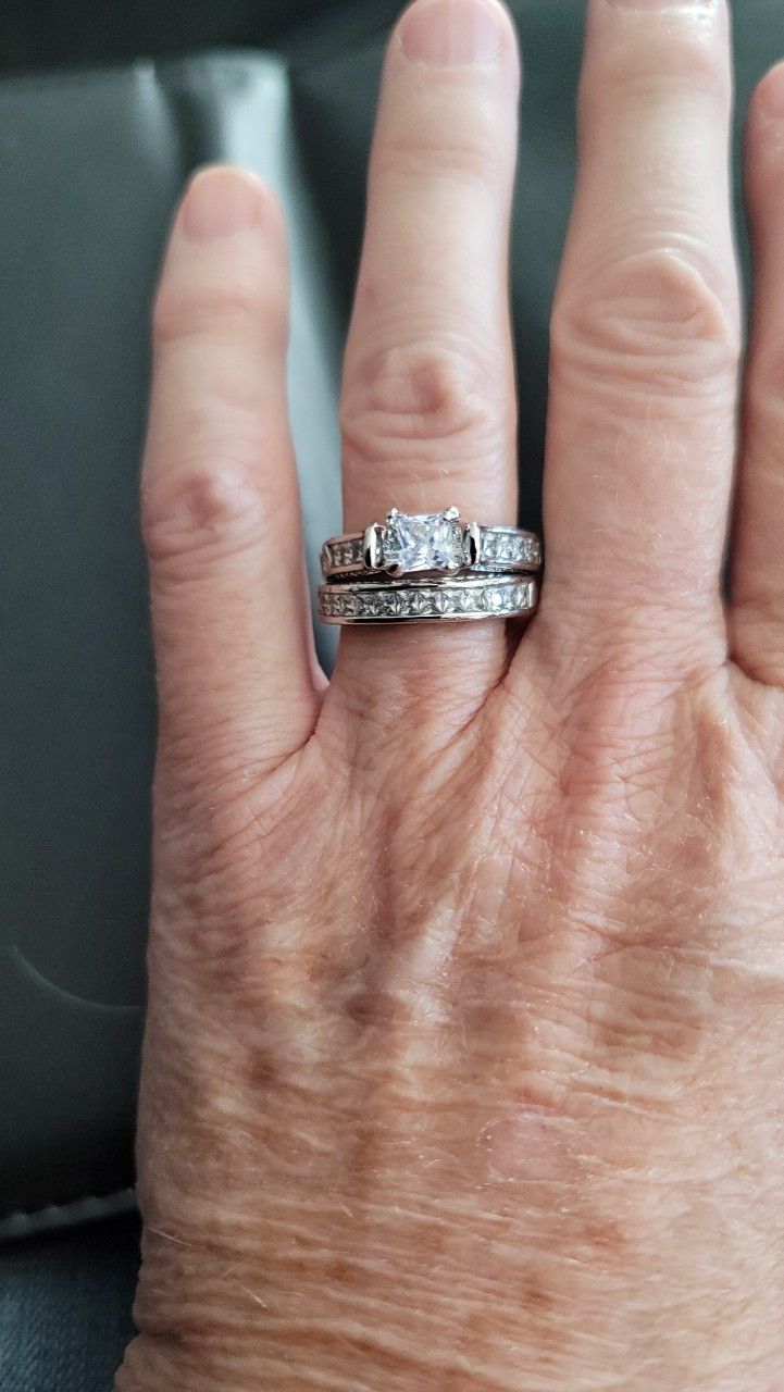 Diamond Ring Bridal Set - $40