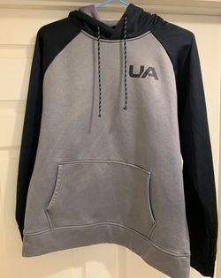 Under Armour Sweater Size medium