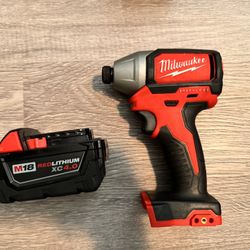 Milwaukee 1/4 hex impact driver