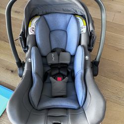 Nuna PIPA™ Lite LX Infant Car Seat & Base
