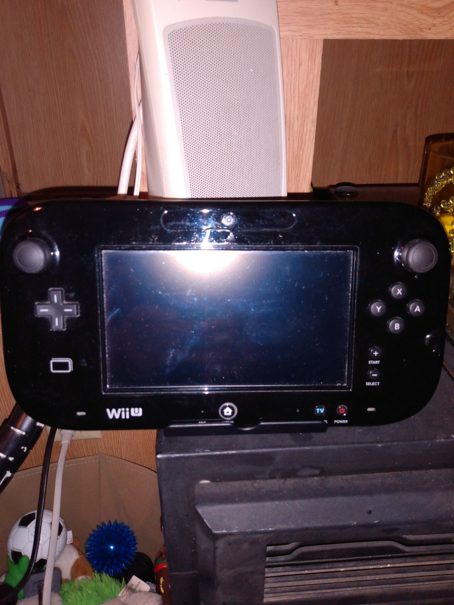 "Look" wii u gamepad and stand only