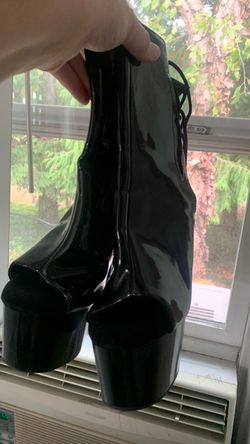 Black stripper heels