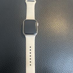 Apple Watch Series 8 - 41mm - GPS + Cellular