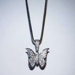 Mariposa Necklace 