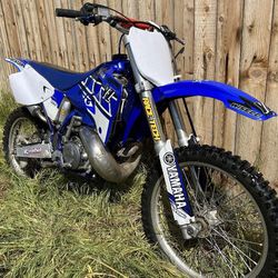 01’ Yamaha YZ250 Low Hours 2 Stroke Monster , Title In Hand !