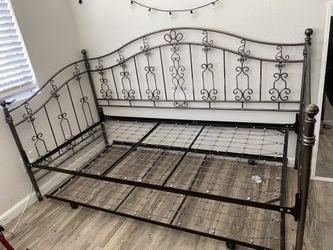 Metal frame bed
