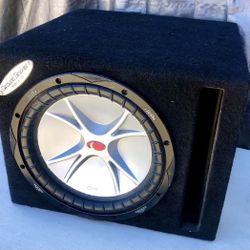 12 Inch Kicker CVR Subwoofer 800 Watts Maximum Power With Ported Box 