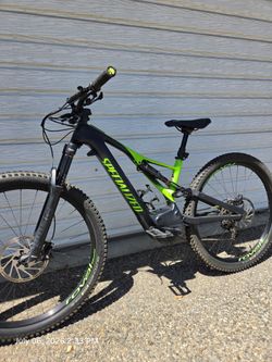 2019 specialized Turbo Levo Expert Medium