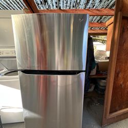 Refrigerator LG