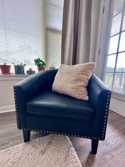 Stunning Faux Leather Accent Chair