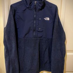 The North Face Blue Women’s Fleece Size Small-Excellent Condition 