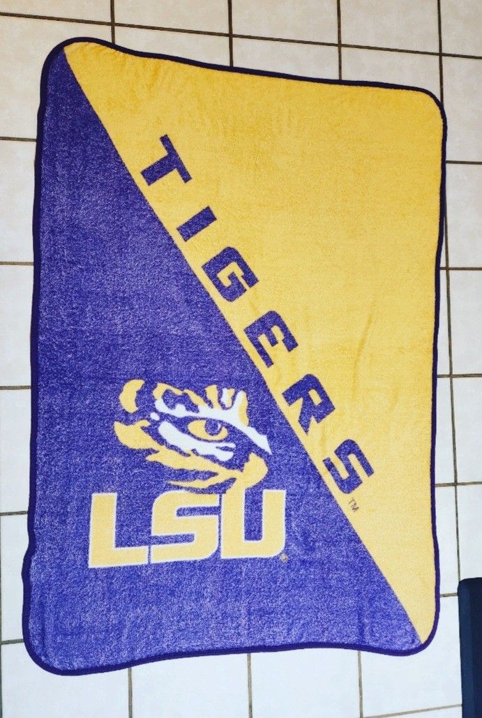 Northwest NCAA LSU Tigers Mirco Raschel Throw Blanket 46" x 60"