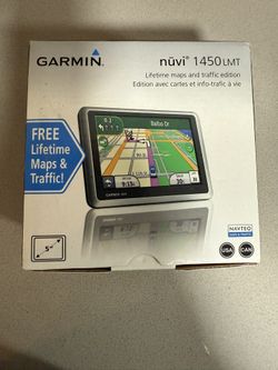 Garmin GPS With Mounting Accessories 