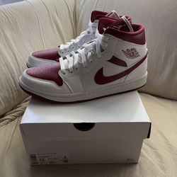 Air Jordan 1 Mid Red White New Size 12 Womens 10.5 Mens 