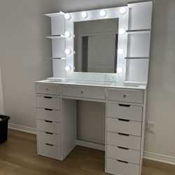 Makeup Vanity