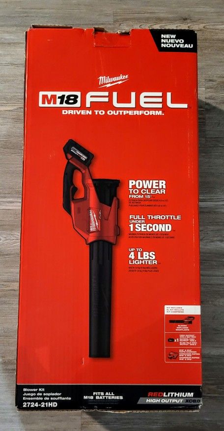 Milwaukee M18 FUEL 18v Lithium-Ion Brushless Cordless Blower, 8ah battery and rapid charger **NEW**