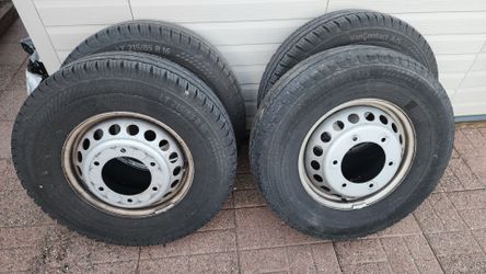 Sprinter dually tires