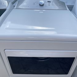 Dryer.   Like New!