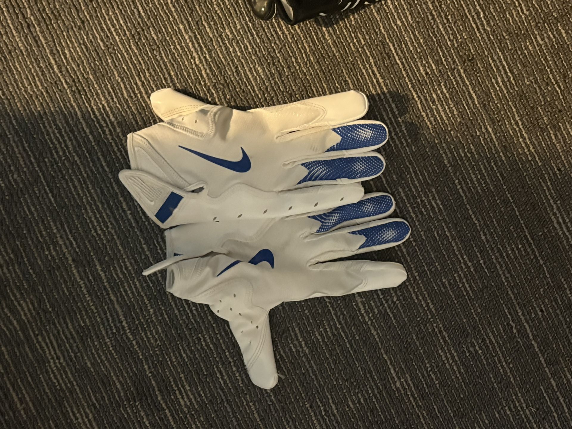 Nike Football Gloves