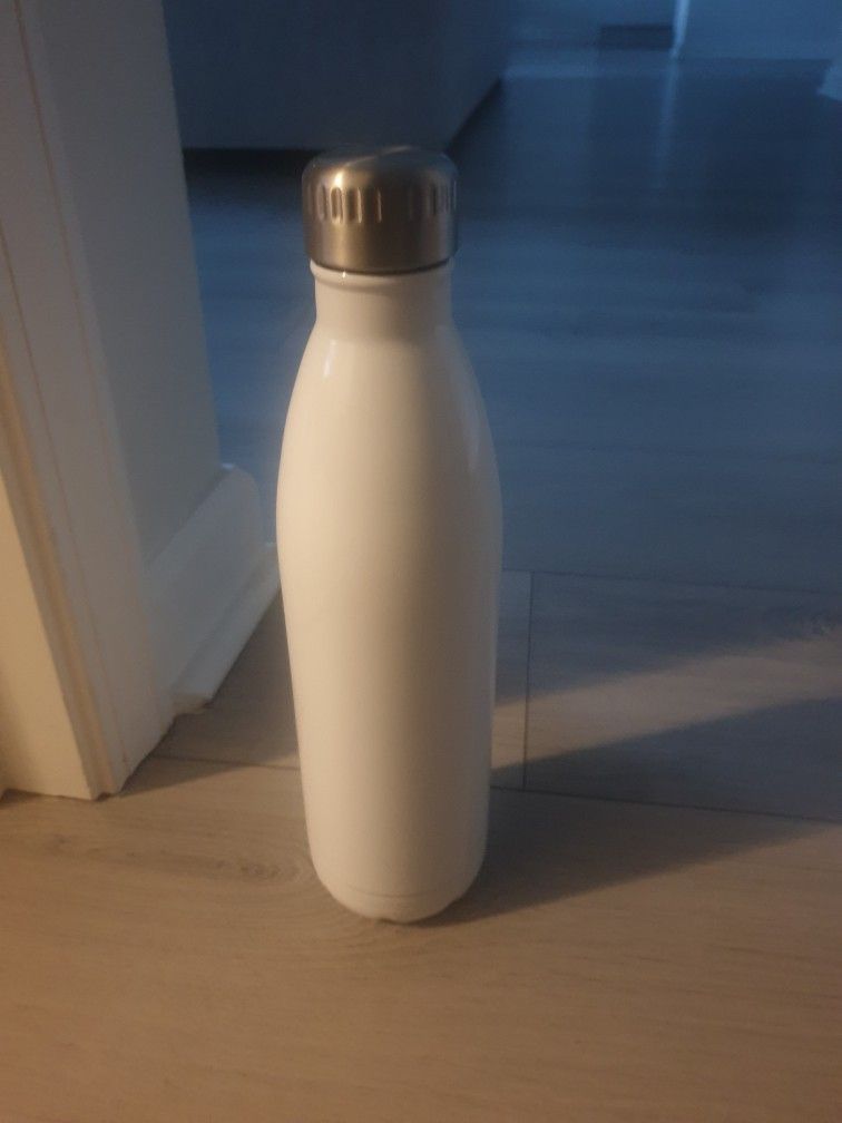Pickup From LebnonTN 37087.Brand New Stainless Steel Water Bottle...excellent Condition 