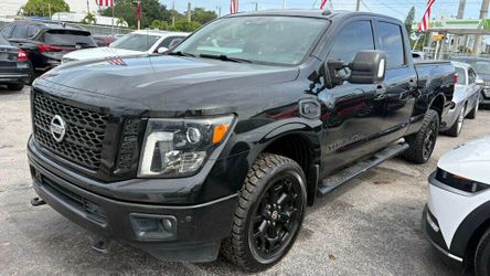 2018 Nissan TITAN XD