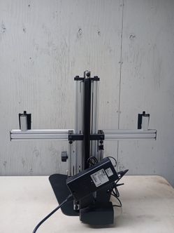 Electric monitor holder in good conditions