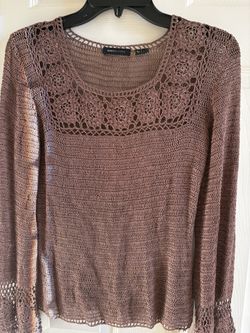 Women’s Top . Size M