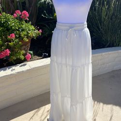 Elegant White Maxi Skirt 