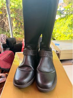 Mk girl boots