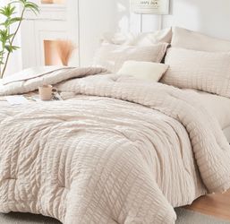 HYMOKEGE Beige California King Comforter Set Seersucker 7 Pieces, All Season