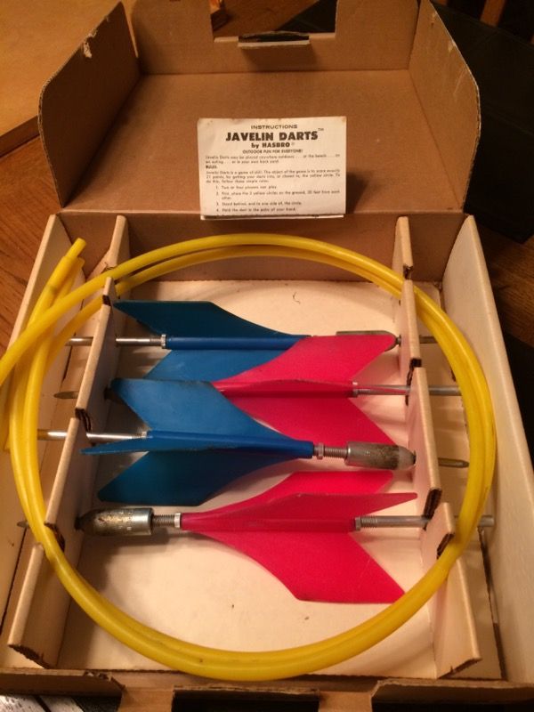 Vintage 1968 Hasbro javelin darts