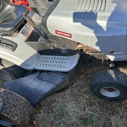 Craftsman LT 1000 Riding Mower / Read Below ⬇️