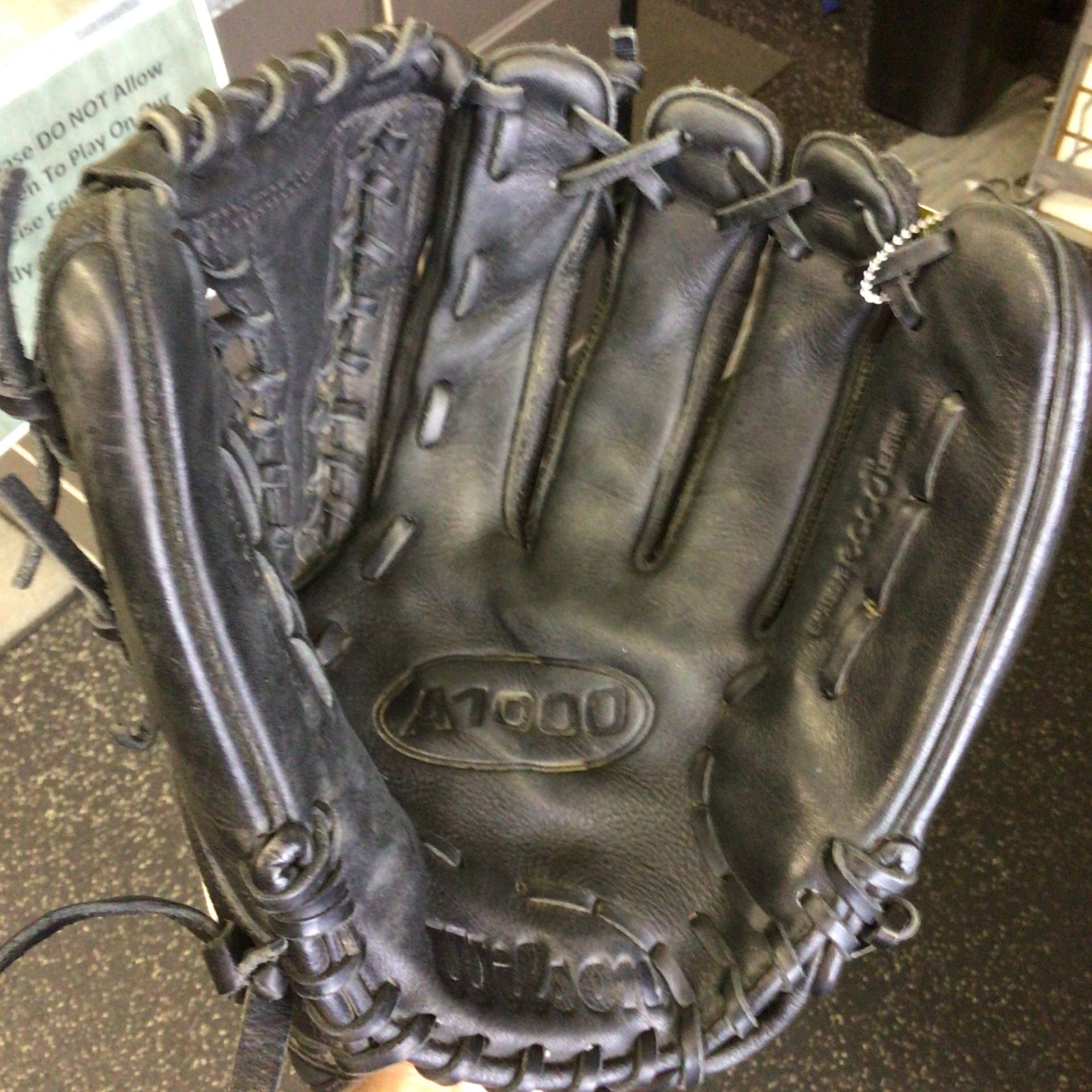 Wilson A1000 Glove 12.5” Model A1000FP12565