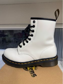 Dr. Martens 1460 Smooth Leather Lace Up Boots in White Smooth Leather