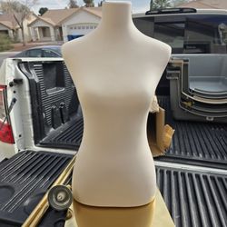 Female Mannequin New 