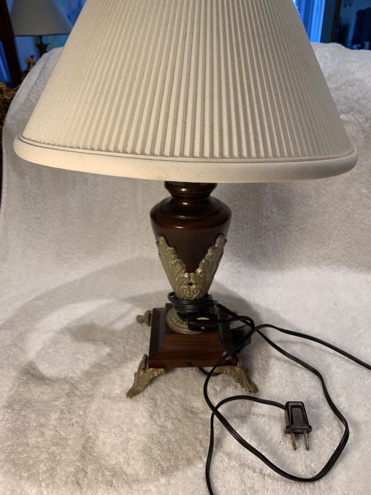 Small vintage table lamp