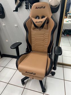 AutoFull Gaming Chair Tan and Black