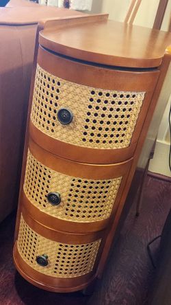 Decorative Modern Midcentury Table!
