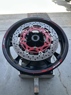YAMAHA R1 FRONT WHEEL - MAGNESIUM