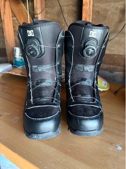 DC snowboard boots/ size 10