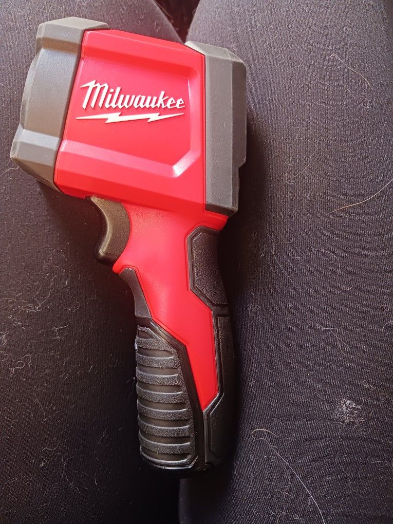 Milwaukee Infrared Temp Gun for Sale in Riverside County, CA OfferUp