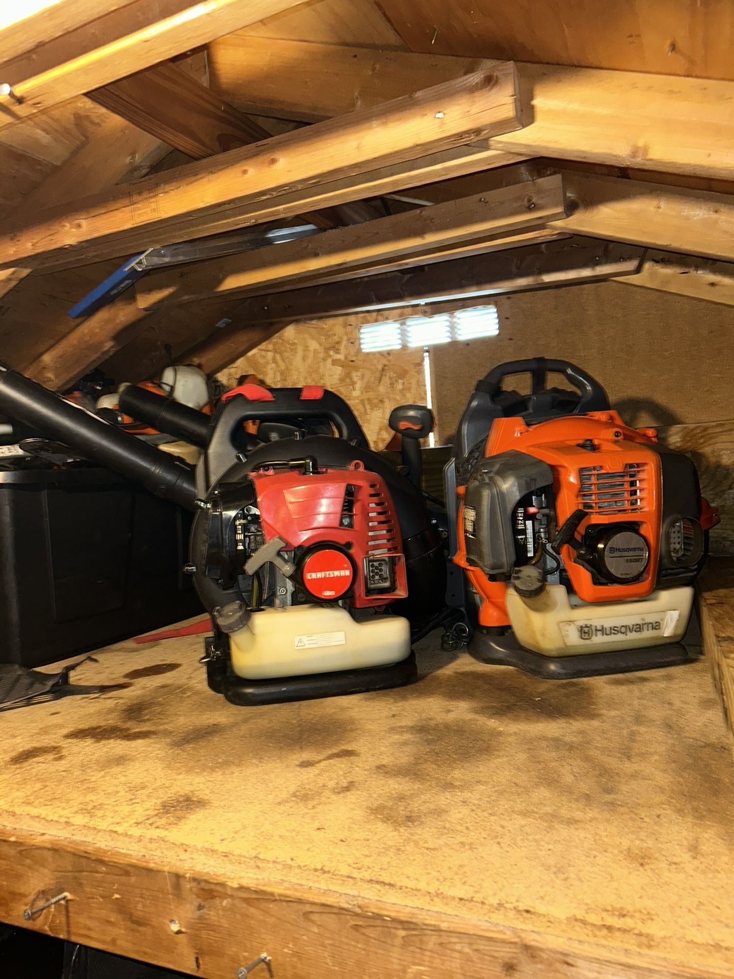Husqvarna 150 Bt And Craftsman 42 CCs Backpack Blowers