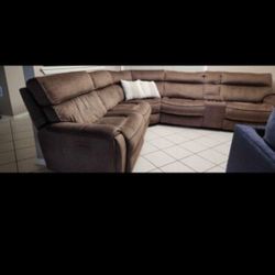 Hosford 6 Pc Reclining Sectional With One Manual And One Power Reclining End Piece