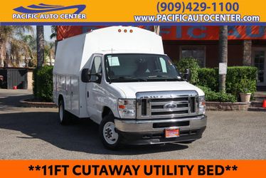 2024 Ford E-350 Cutaway