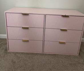Pink nightstand (2) & dresser set