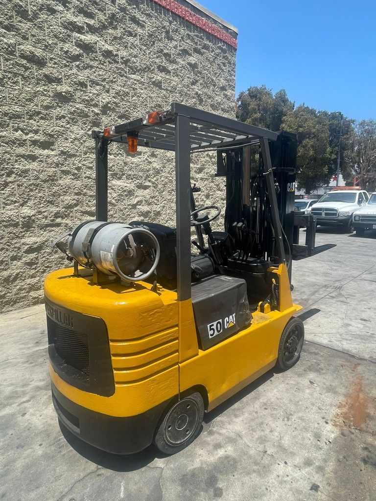 Forklift