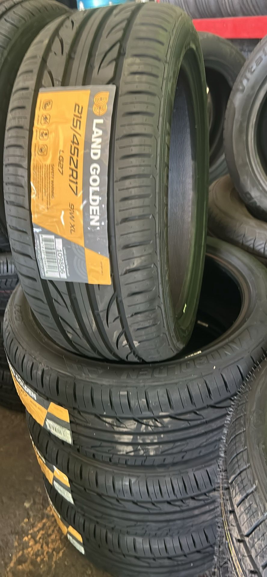 New Set Of Tires Land Golden 215 45 17
