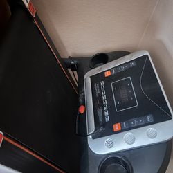 Compact Folding Treadmill — Great Condition